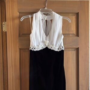 Chic Vintage Backless Black and White Dress